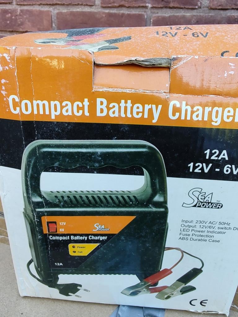 Battery Charger 12A, 12V/6V, Ophalen of Verzenden