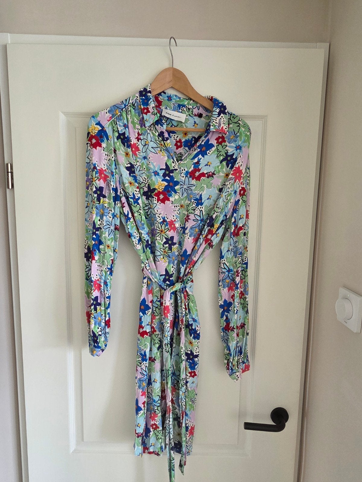 Pom Amsterdam jurk maat 42 - Bloemmotief, Kleding | Dames, Jurken, Meerkleurig, Maat 42/44 (L), Ophalen of Verzenden, Gedragen