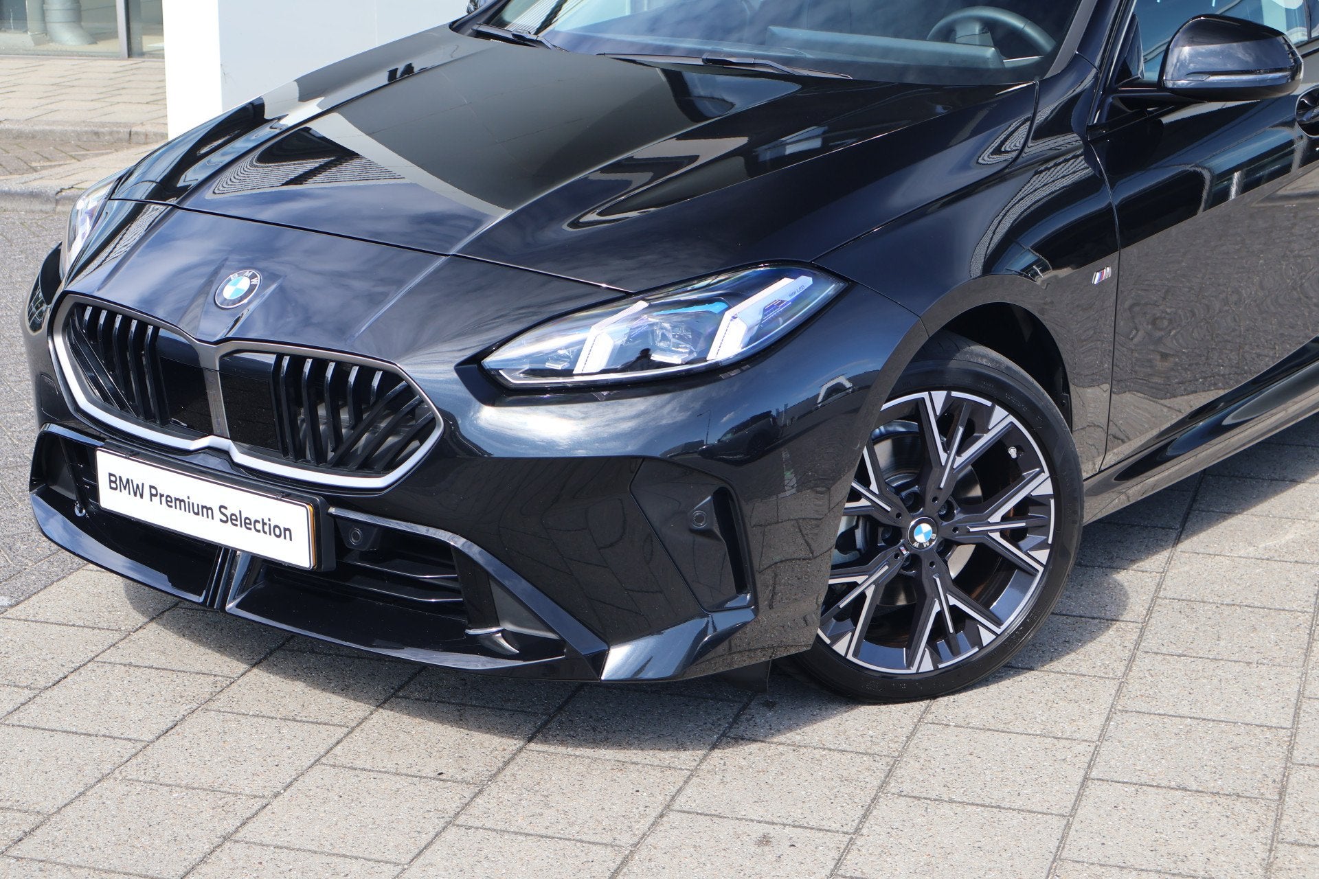 BMW 2 Serie Gran Coupé 220 M Sport Automaat / Sportstoelen, Auto's, Dealer onderhouden, Gebruikt, 156 pk, Met garantie (alle)
