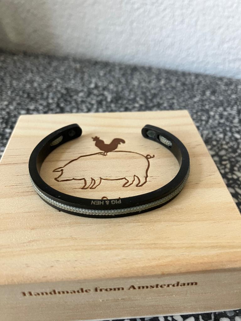 armband Pig&Hen, Ophalen of Verzenden, Zo goed als nieuw, Zwart, Overige materialen