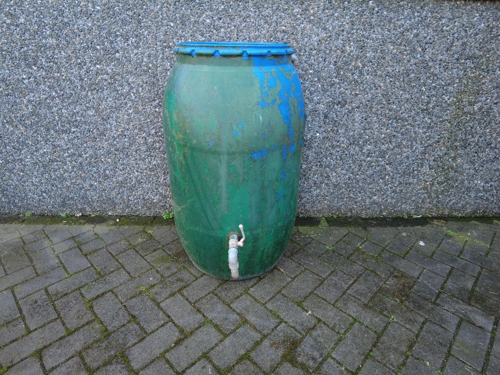 Regenton met kraan, Ophalen, Kunststof, Gebruikt, Met kraantje