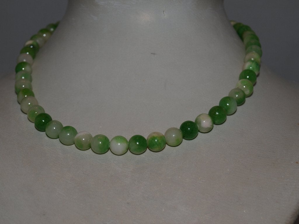 ketting van 8 mm kralen groen/witte jade 42 cm lang,, Sieraden, Tassen en Uiterlijk, Kettingen, Ophalen of Verzenden, Nieuw, Groen