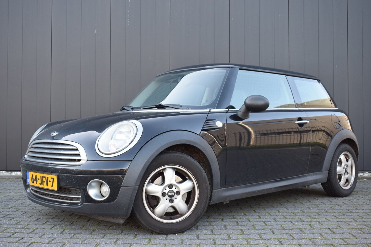 MINI One 1.4 Pepper Airco | Originele Audio | 15 Inch LMV |, Auto's, Voorwielaandrijving, Stof, Gebruikt, Zwart