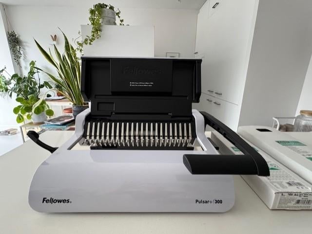 Fellowes Bind machine voor plastic bindruggen, Ophalen of Verzenden, Zo goed als nieuw