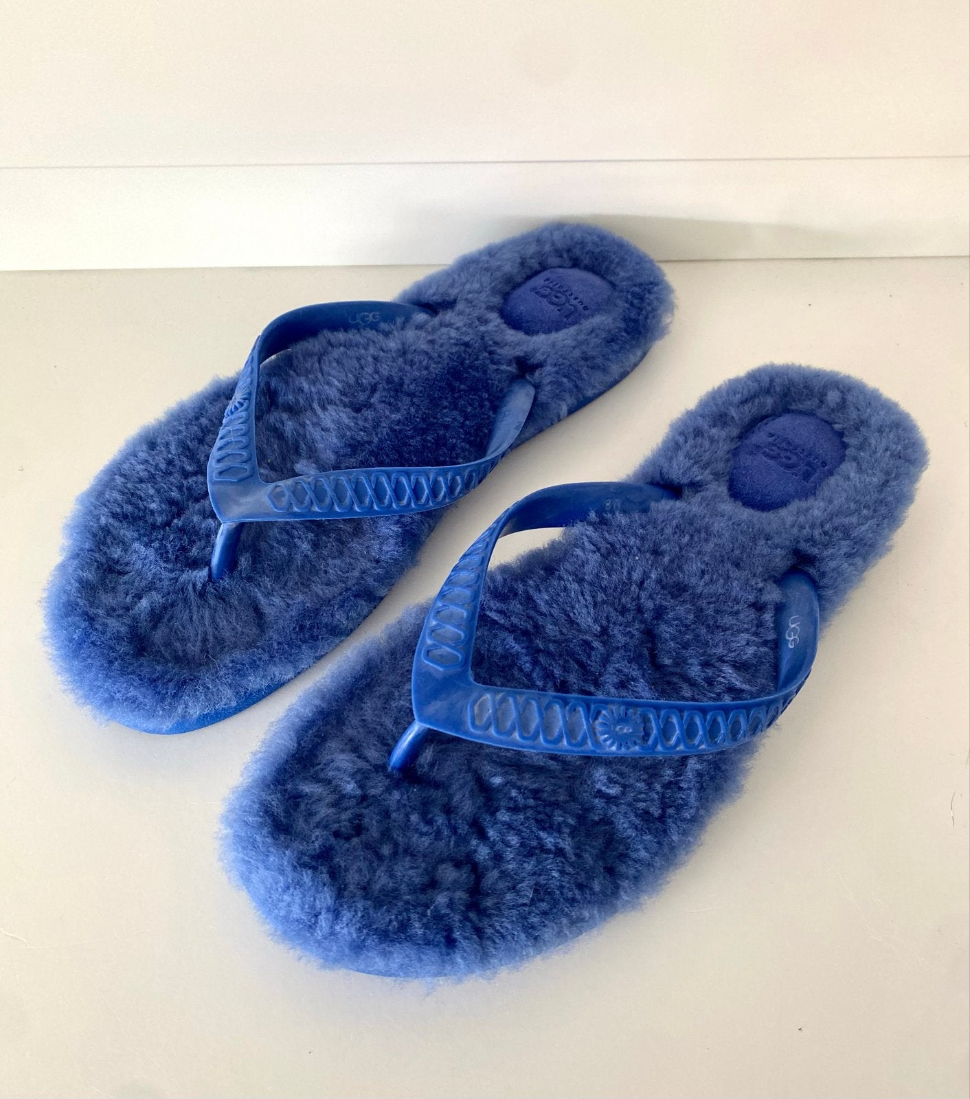 Ugg Fluff Yeah Slide Slippers Blauw Maat 40, Kleding | Dames, Schoenen, Ophalen of Verzenden, Gedragen, Blauw, Slippers