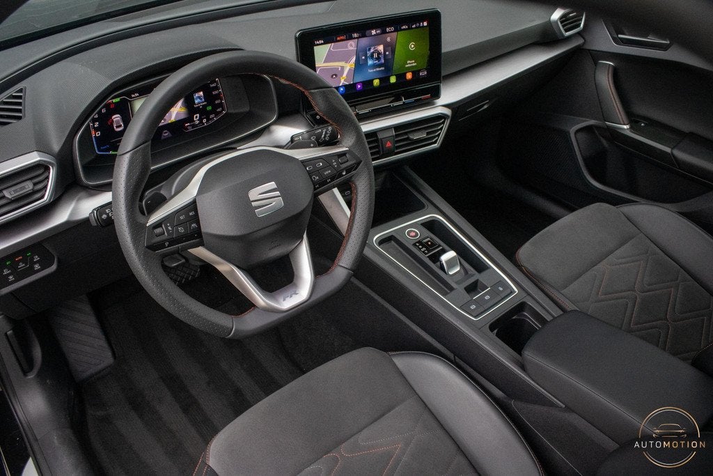 SEAT Leon 1.4 TSI eHybrid PHEV FR PANO MEMORY CAMERA, Auto's, Seat, Stof, Gebruikt, Met garantie (alle), Leon