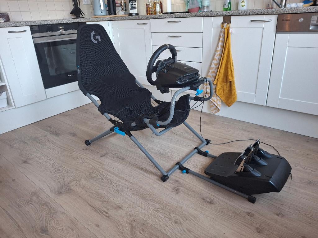 Logitech G920 Race Stuur + Playseat Challenge X, Spelcomputers en Games, Spelcomputers | Xbox | Accessoires, Zo goed als nieuw