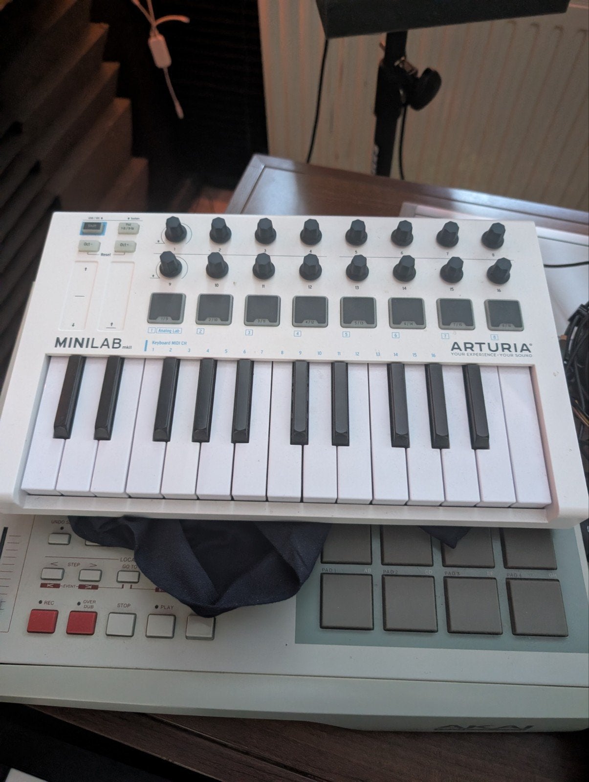 Arturia MiniLab Mk2 MIDI Controller - Compact & Krachtig, Overige merken, Nieuw, Aanslaggevoelig, Overige aantallen