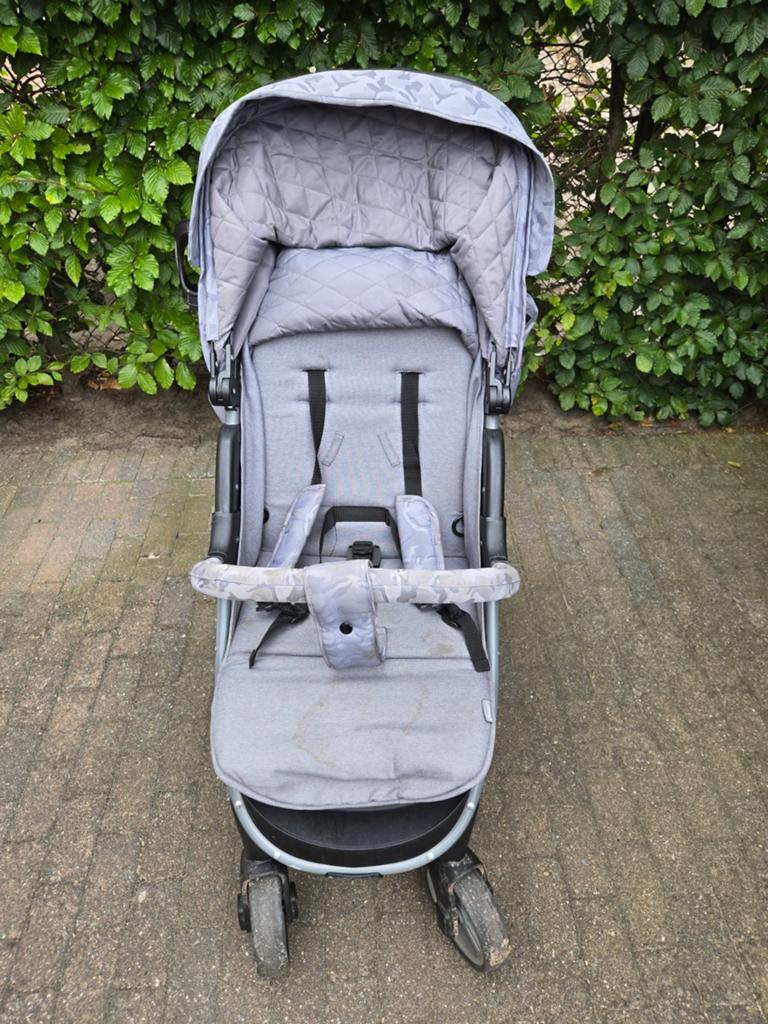 Grijze kinderwagen met verstelbare rugleuning, Ophalen, Gebruikt, Overige merken, Verstelbare rugleuning
