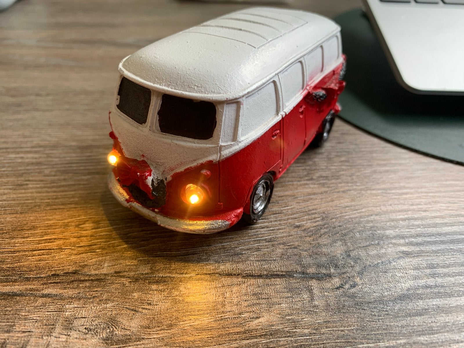 Decoratieve VW Transporter T1 Busje met LED-verlichting, Ophalen of Verzenden, Zo goed als nieuw, Bus of Vrachtwagen