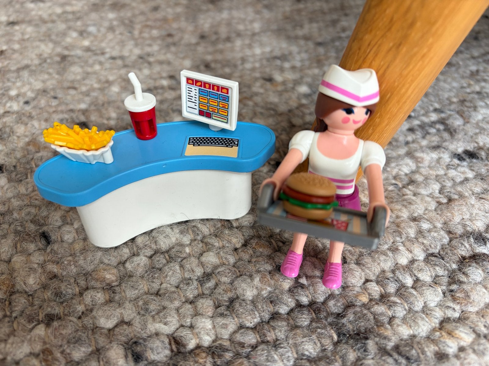 Playmobil 70084 Fastfood Medewerker met Kassa en Frietjes, Complete set, Ophalen of Verzenden, Zo goed als nieuw, City life