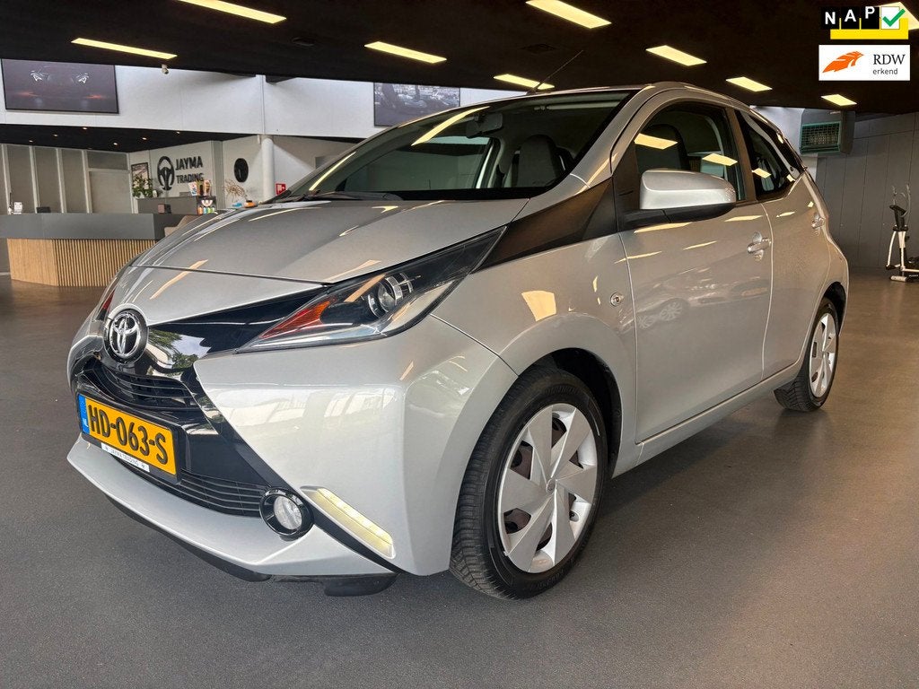 Toyota Aygo 1.0 VVT-i x-play, Auto's, Toyota, Bedrijf, Te koop, Aygo, ABS, Achteruitrijcamera, Airbags, Airconditioning, Bluetooth