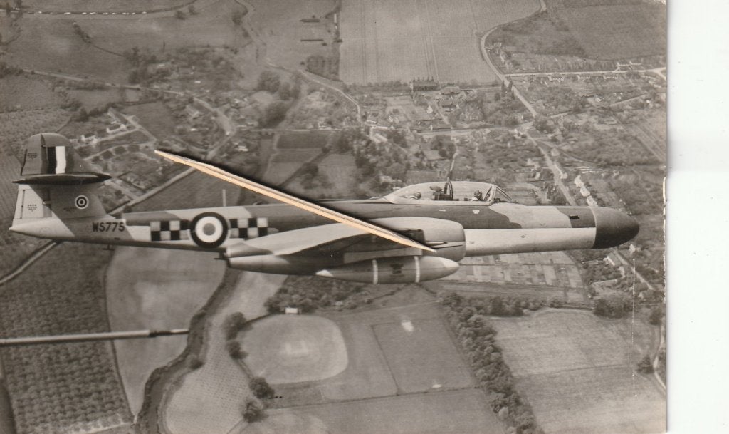 Luchtvaart : Foto Oorlogsvliegtuig, Verzamelen, Luchtvaart en Vliegtuigspotten, Verzenden, Zo goed als nieuw, Kaart, Foto of Prent
