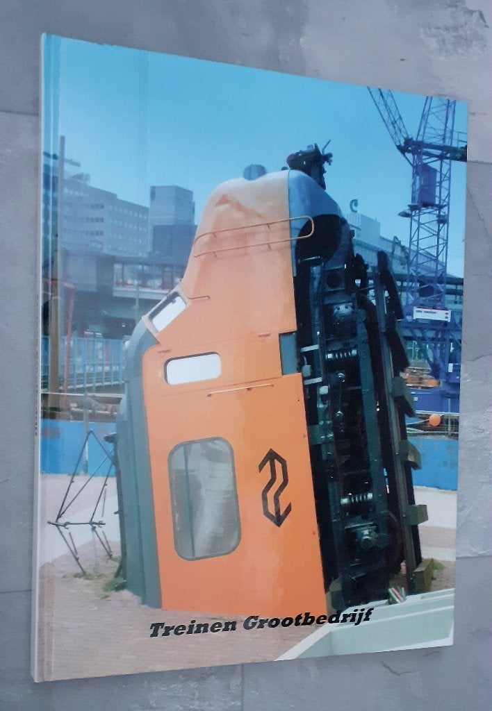 Fotoboek Treinen grootbedrijf, Ophalen of Verzenden, Zo goed als nieuw, Groter dan 1:32