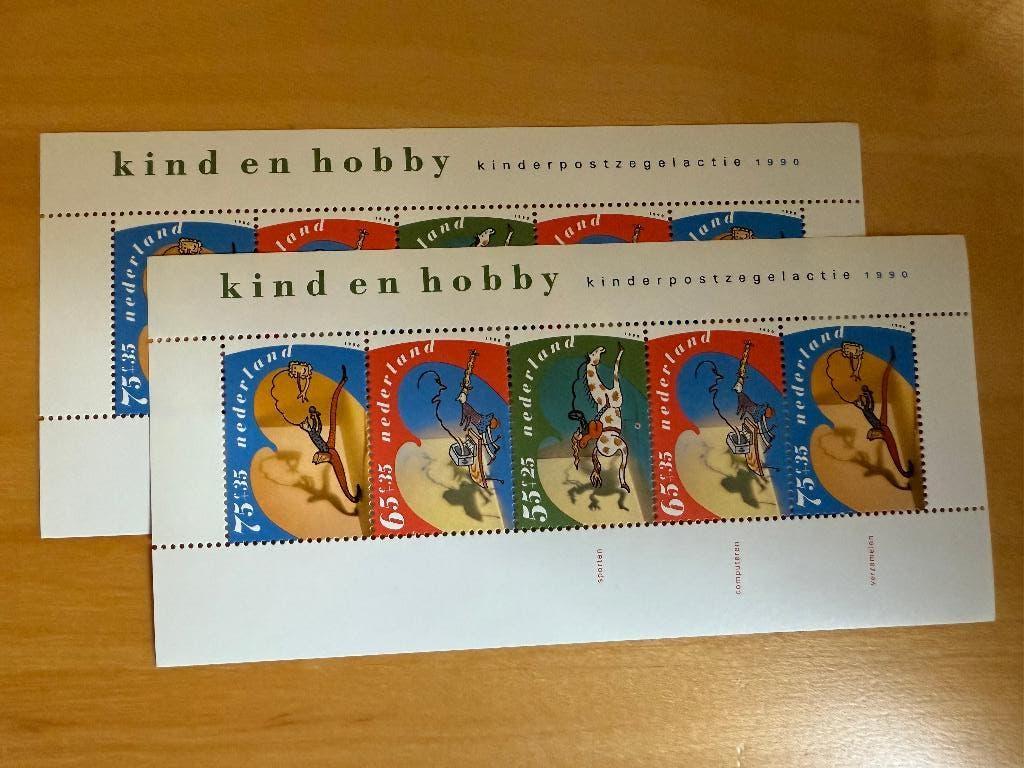 Kinderpostzegels 1990 kind en hobby 2 blokjes nvph 1460, Ophalen of Verzenden, Na 1940, Postfris