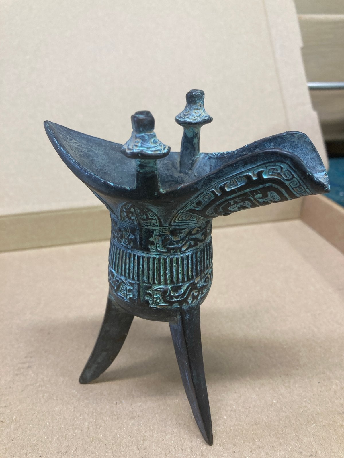 Antieke Chinese Bronzen Jue Wijn Cup - Ritualistisch Vat, Ophalen