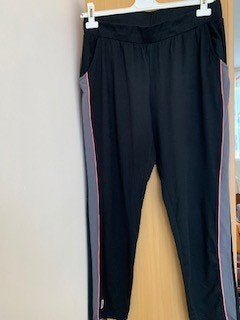 Damesbroek sportbroek Play maat XL zwart grijs, Kleding | Dames, Zwart, Ophalen of Verzenden, Zo goed als nieuw, Maat 46/48 (XL) of groter