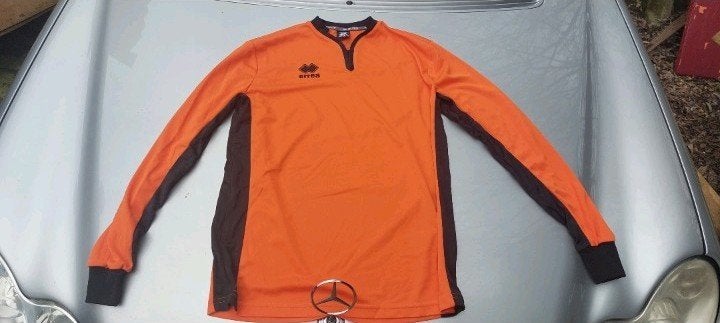 oranje voetbal shirt  hele partij errea, Ophalen, Zo goed als nieuw, Overige binnenlandse clubs, Shirt