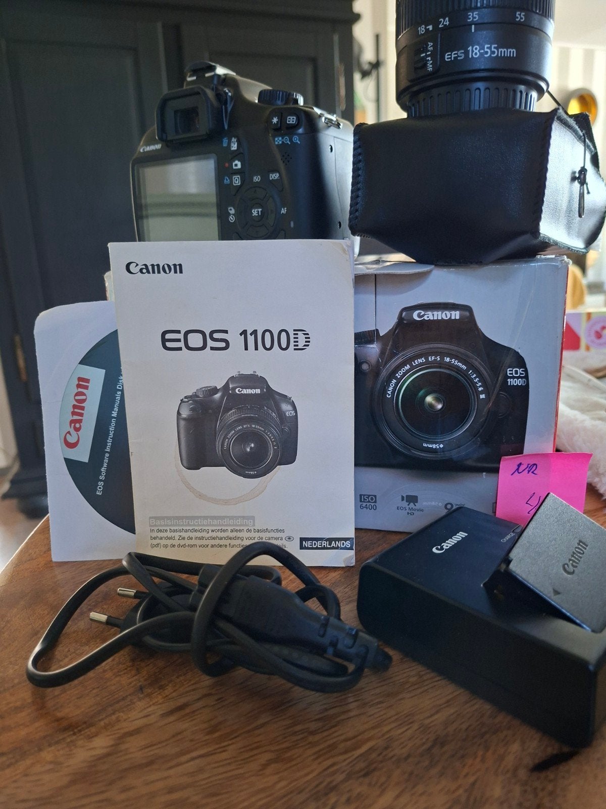 Canon EOS 1100D spiegelreflexcamera met accessoires, Ophalen, Gebruikt, Spiegelreflex, Canon
