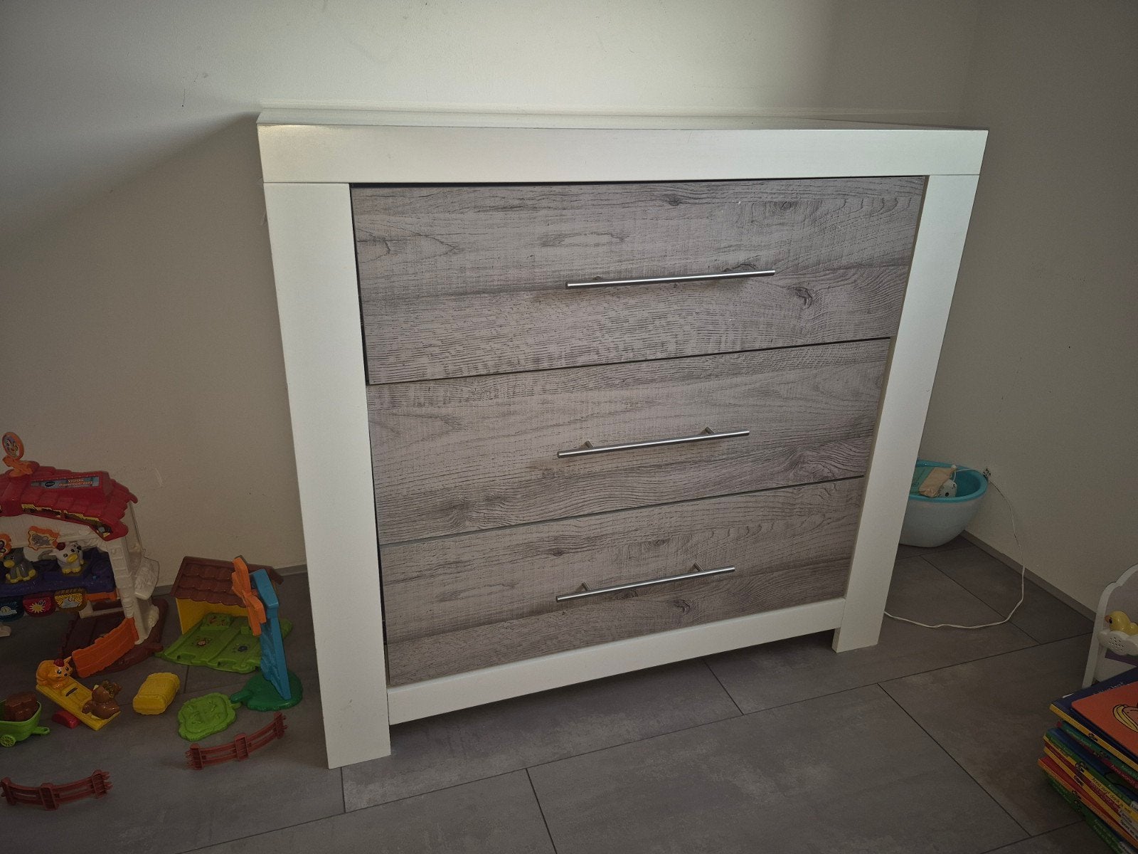 Commode met 3 lades, Ophalen, Gebruikt, Jongetje of Meisje