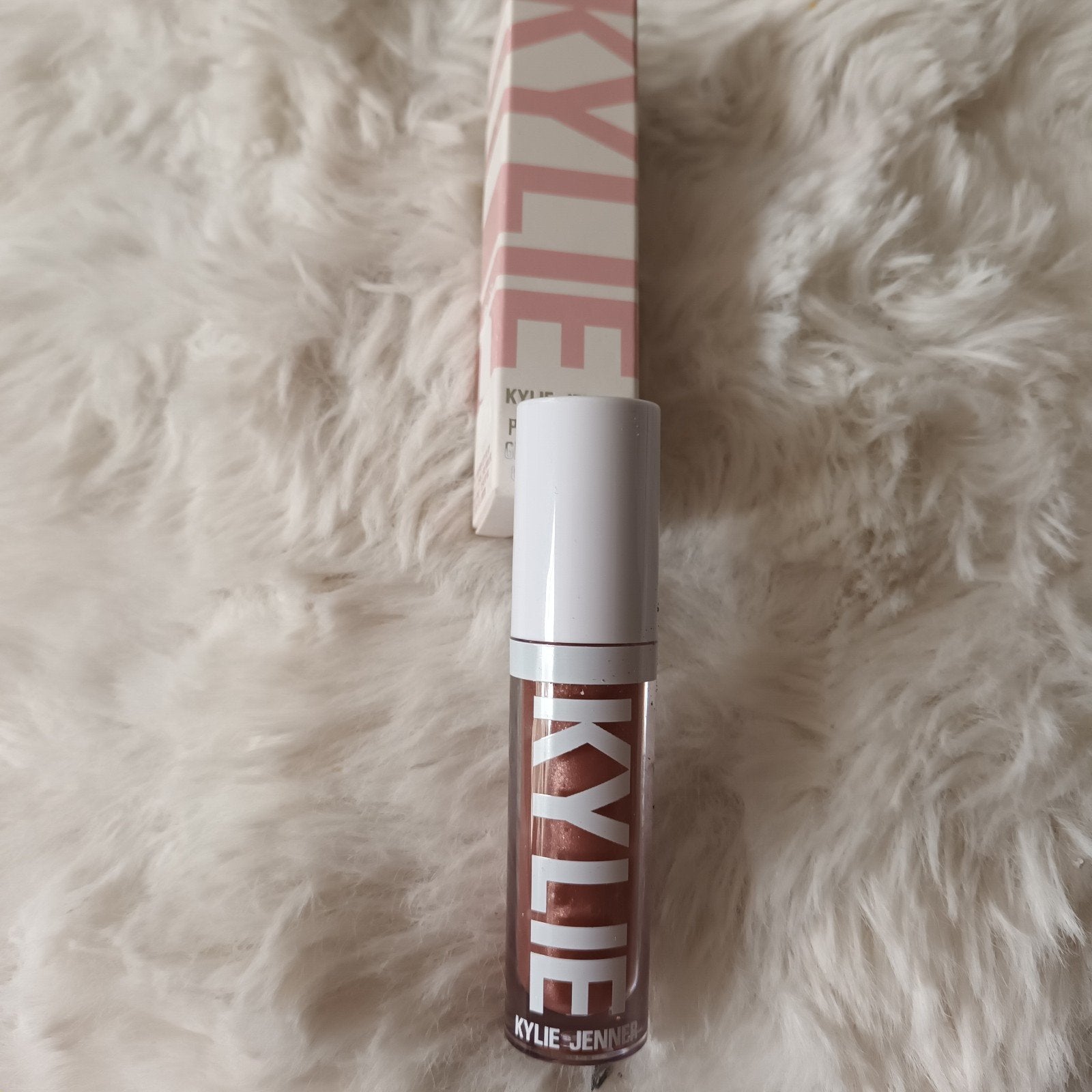 KYLIE JENNER plumping gloss...kleur 110..nieuw, Ophalen of Verzenden, Nieuw, Lippen