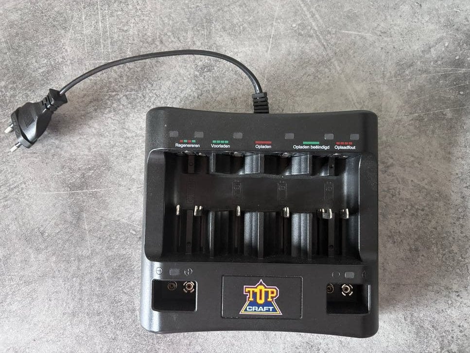 Universele Batterijlader TOP CRAFT IN 8800, Ophalen of Verzenden, Gebruikt