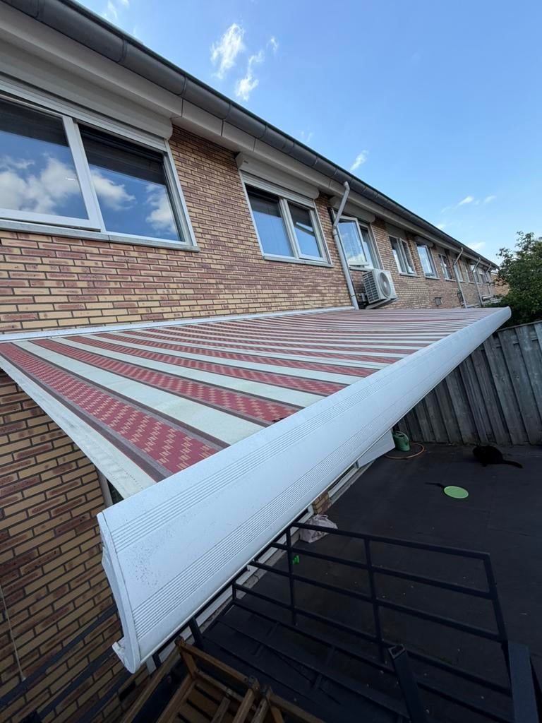 Zonnescherm, Ophalen, Gebruikt, 450 cm of meer, 150 tot 300 cm