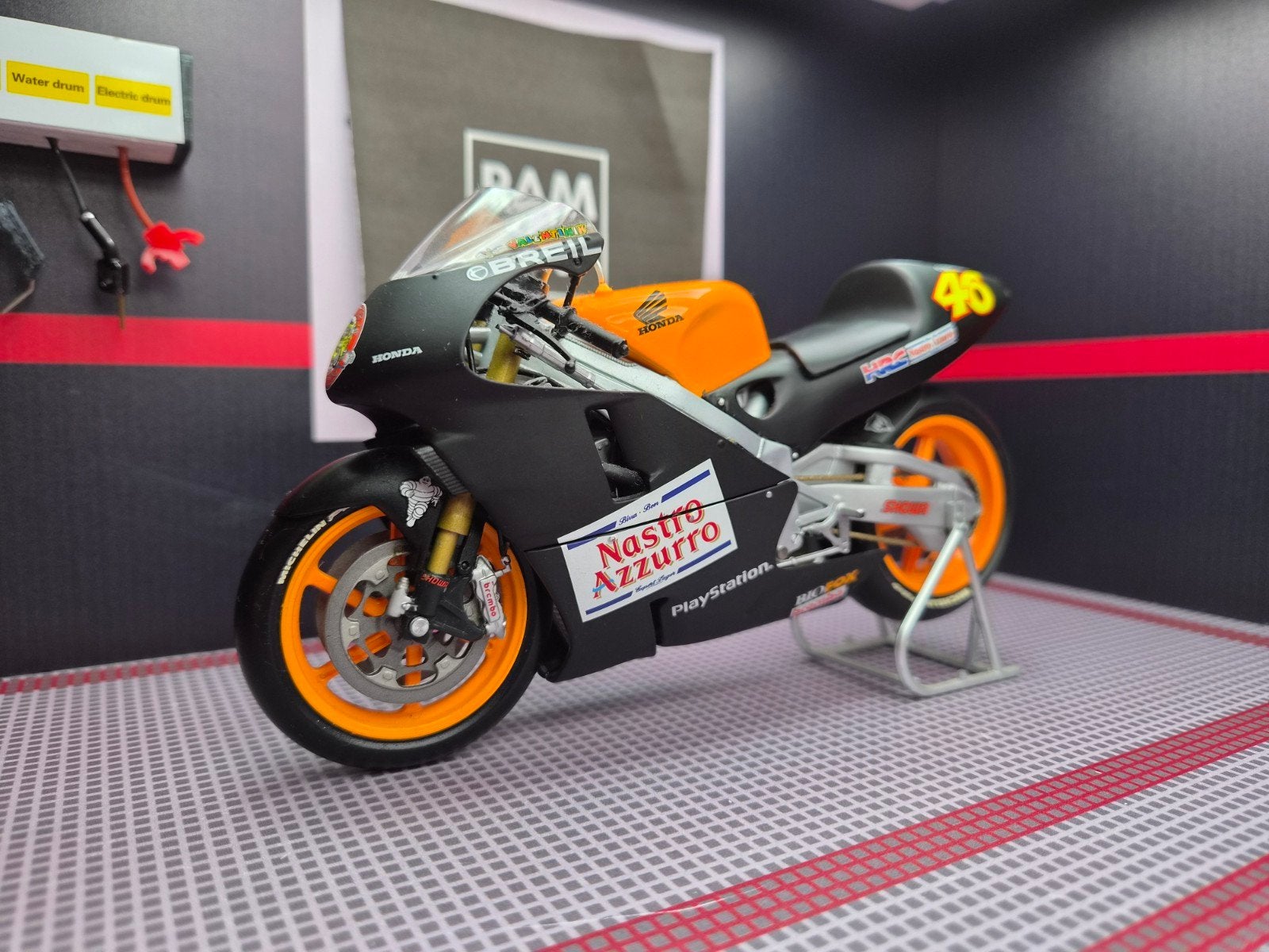 1/12 2000 Valentino Rossi Honda NSR 500 Test Bike, Ophalen of Verzenden, Zo goed als nieuw, 1:9 t/m 1:12, Motor