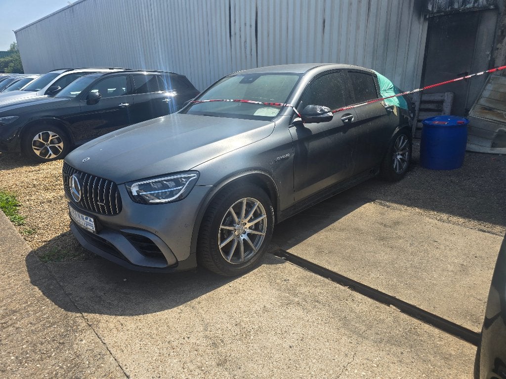 Glc 63 amg coupe bj 2023 met schade, Mercedes-Benz, Zilver of Grijs, 3982 cc, Benzine
