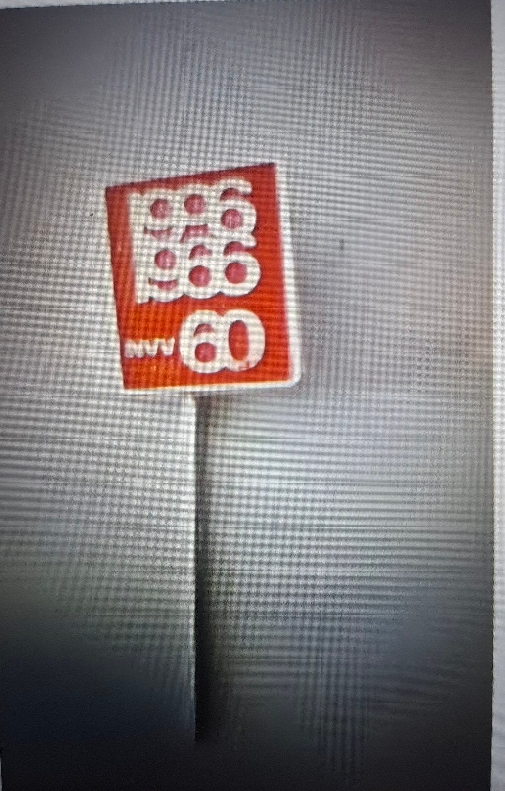 Speldje 60 jaar NVV, Ophalen of Verzenden, Nieuw, Merk, Speldje of Pin