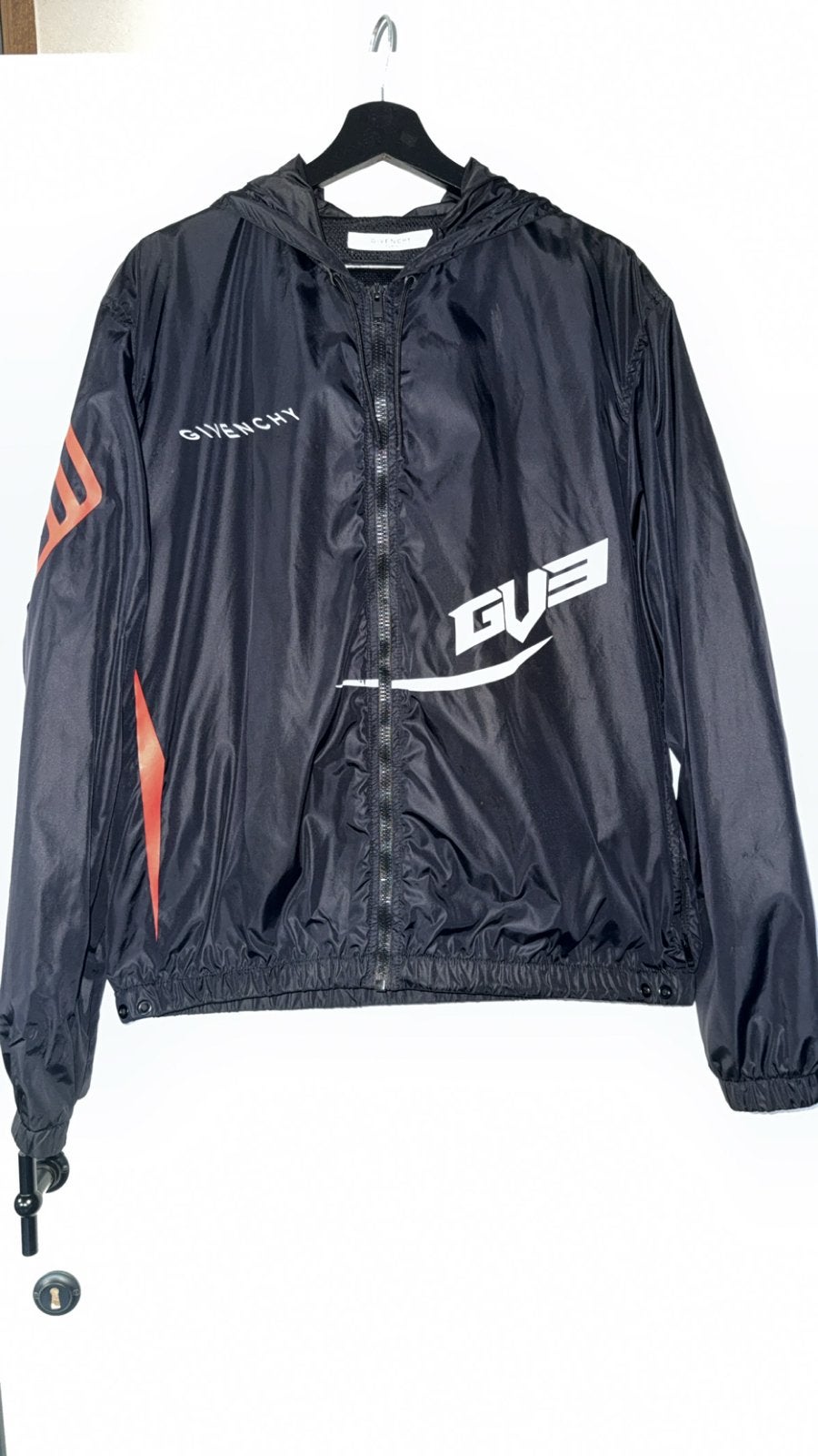 Originele Givenchy Windjack - Zwart met Logo, Ophalen of Verzenden, Zo goed als nieuw, Overige maten, Zwart