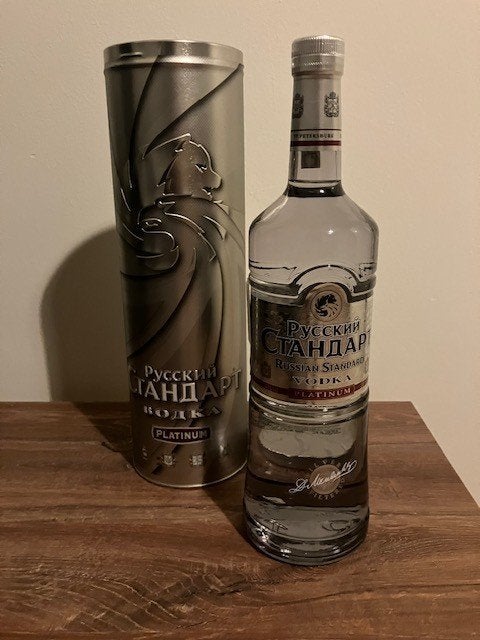 Russian Standard Platinum Vodka fles in sierverpakking 1L, Ophalen of Verzenden, Nieuw, Overige typen