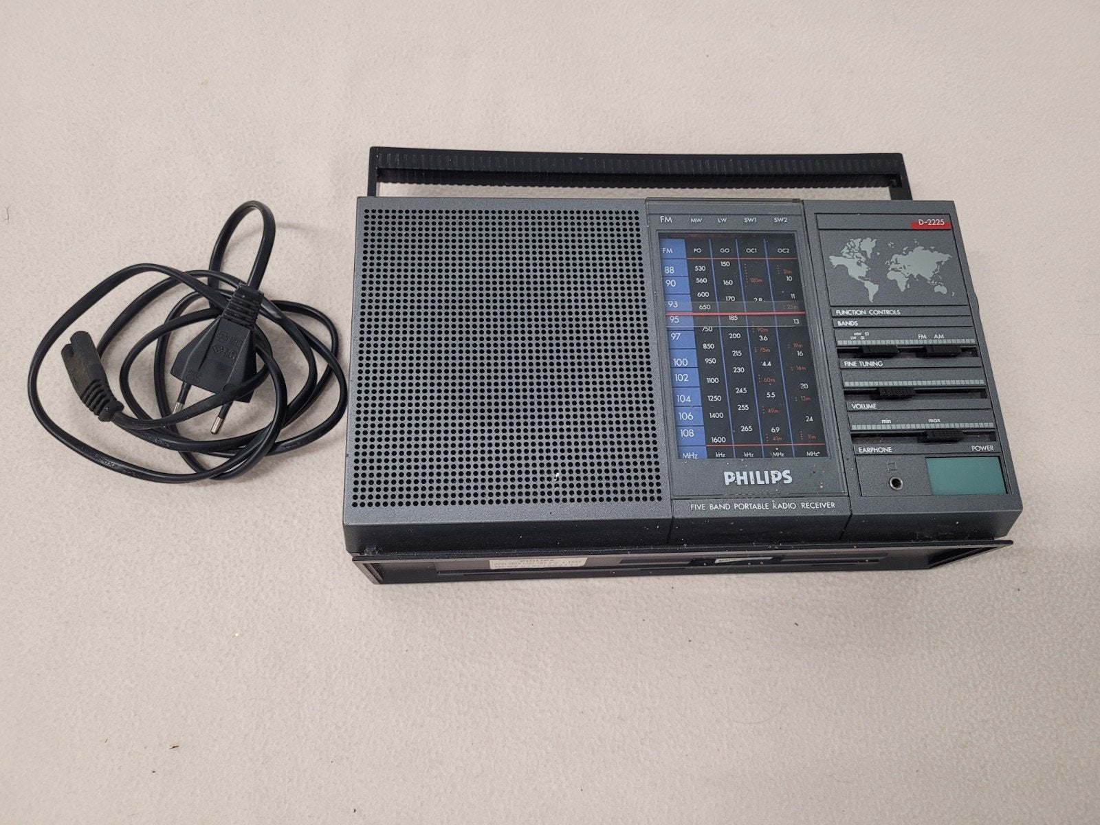 Philips D-2225/30 Vijf Band draagbare radio ontvanger, Ophalen of Verzenden, Radio, Philips, Gebruikt