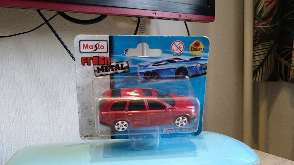 Maisto Fresh Metal Volvo XC90 MK I Red 1/64 nieuw!, Ophalen of Verzenden, Nieuw, Auto