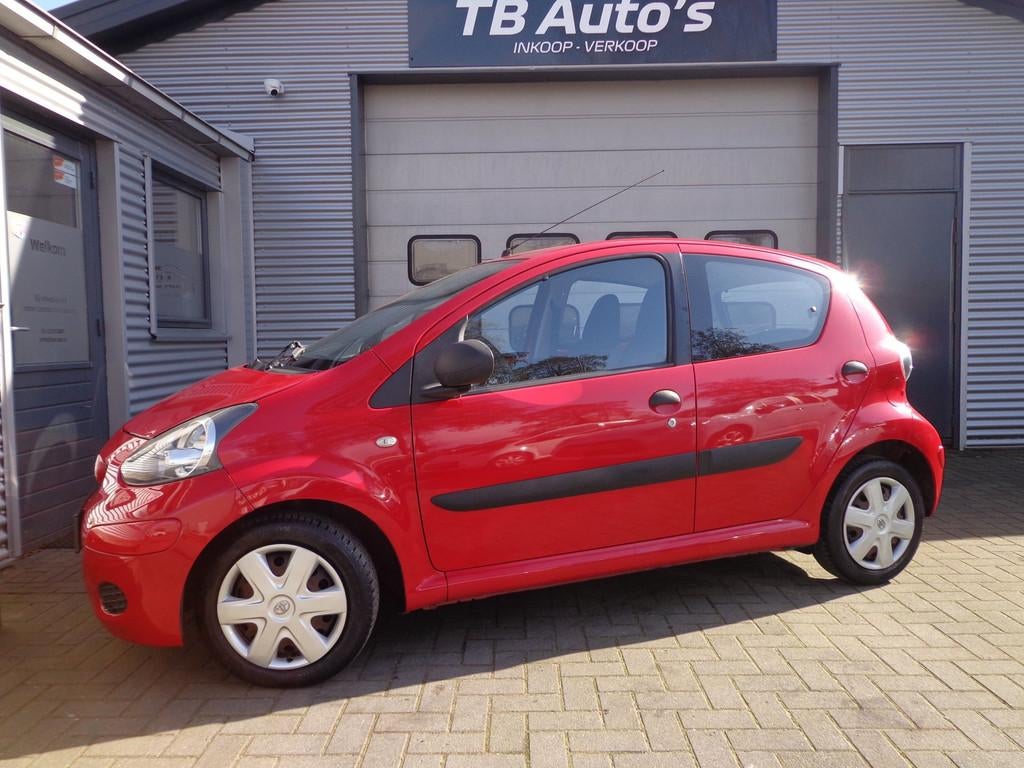 Toyota Aygo 1.0-12V Cool 5-DRS ! AIRCO / 102.706KM !, Auto's, Toyota, Bedrijf, Te koop, Aygo, ABS, Airbags, Airconditioning, Radio