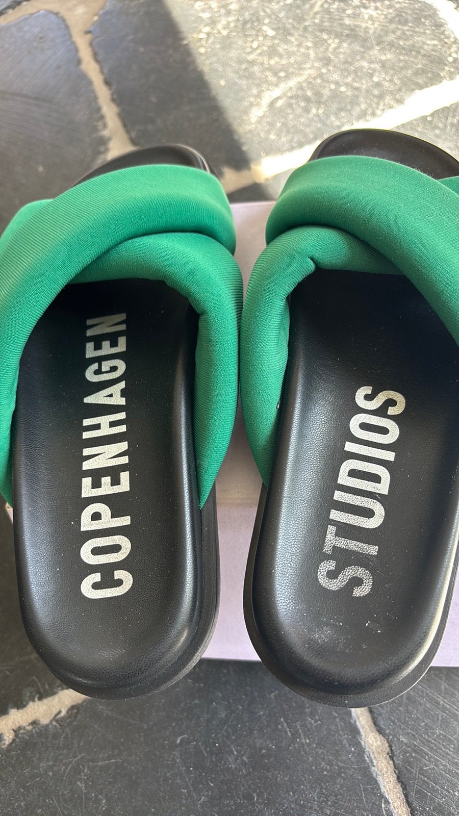 Muilen Copenhagen studios kruisband groen 37 nieuw, Slippers, Nieuw, Ophalen of Verzenden, Groen
