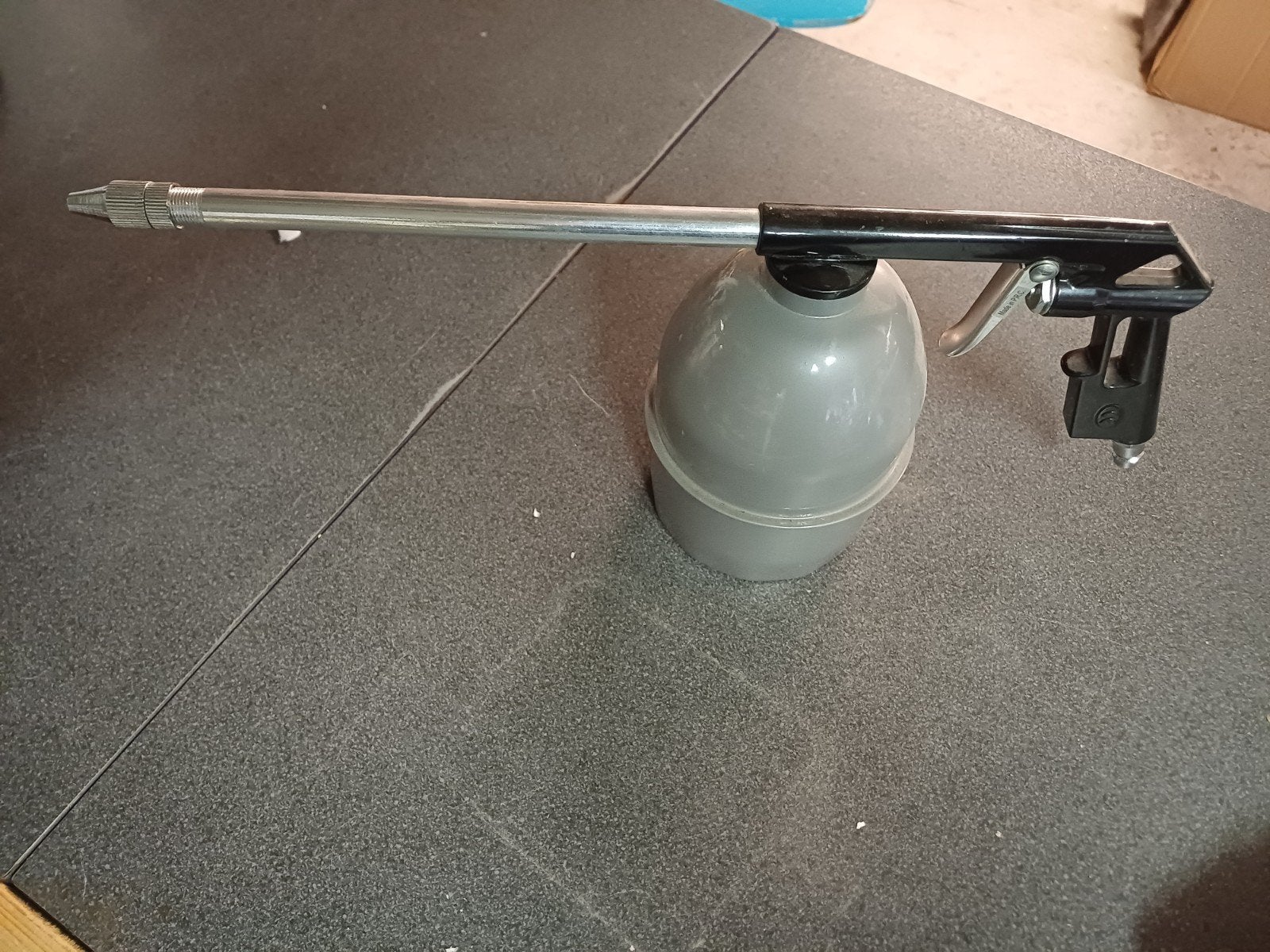 Nieuwe Vloeistofspuit met Reservoir, Ophalen of Verzenden, Nieuw