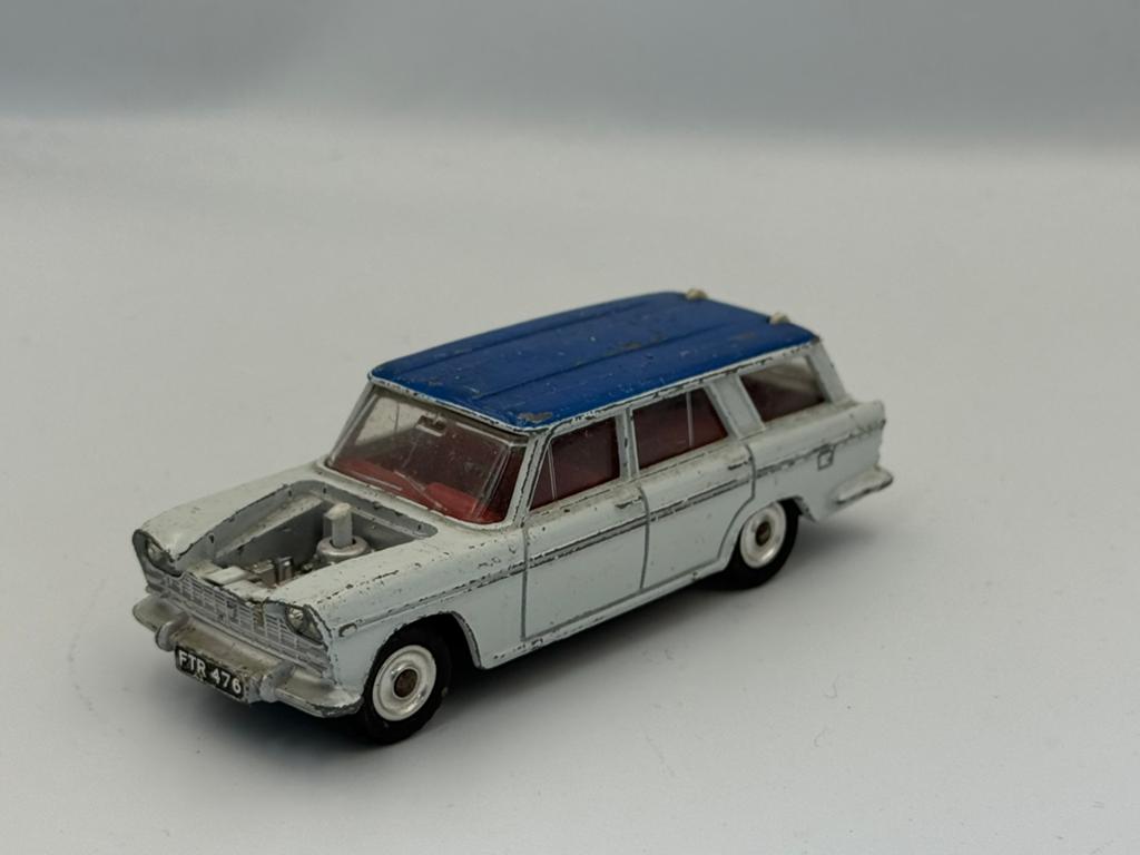 Dinky Toys Fiat 2300 Station wagon, Hobby en Vrije tijd, Modelauto's | 1:43, Ophalen of Verzenden, Zo goed als nieuw, Auto, Dinky Toys