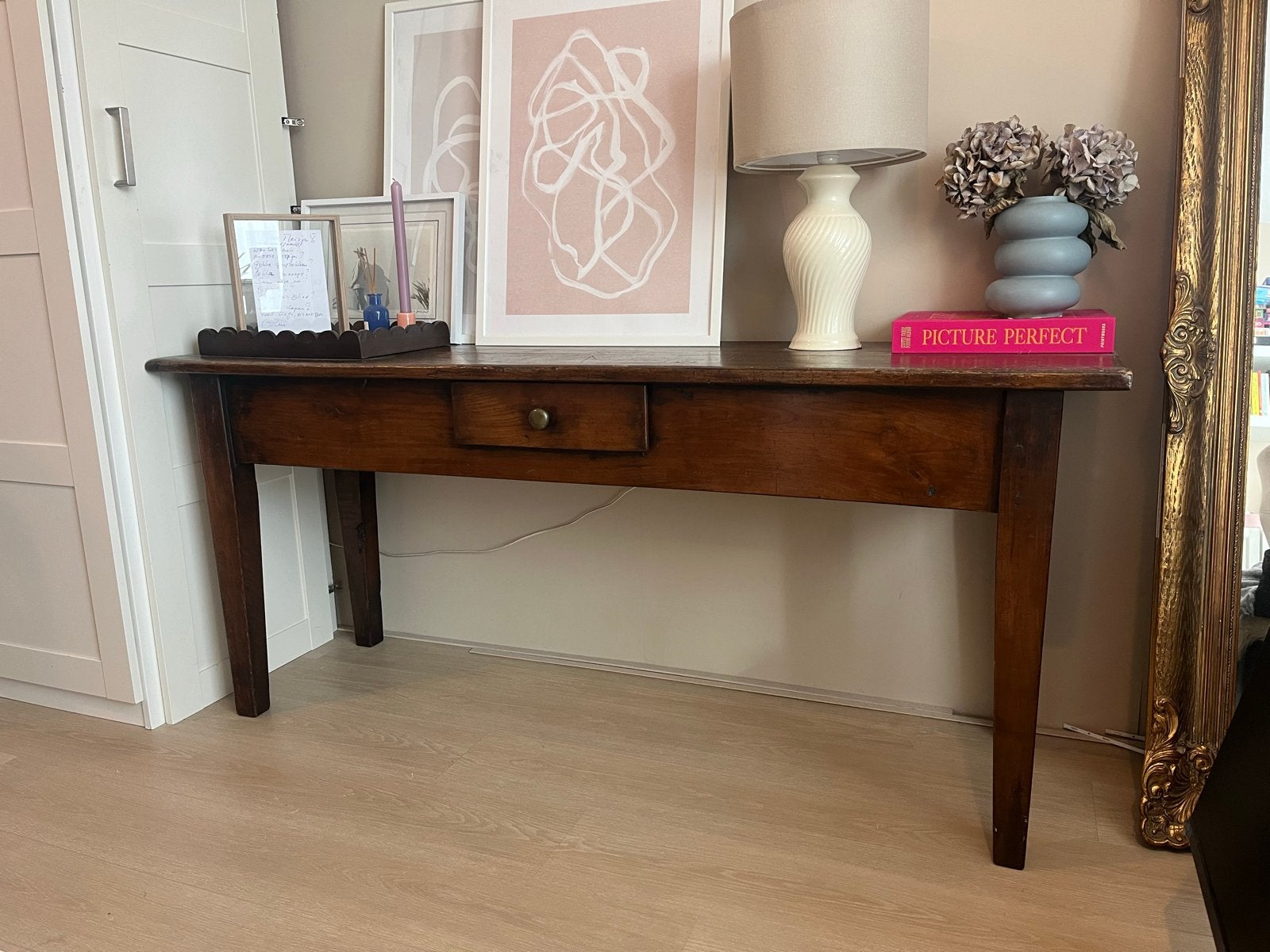 Antieke houten sidetable met lade, Ophalen