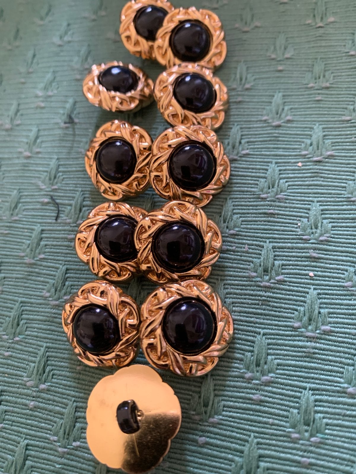 11 Zwart Gouden Knopen 1,9 cm, Ophalen of Verzenden, Zo goed als nieuw