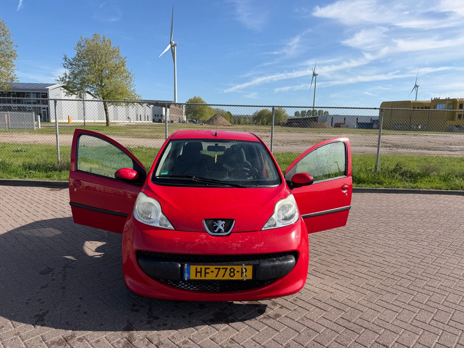 Peugeot 107 1.0 12V 5DR 2007 Rood, Voorwielaandrijving, 4 stoelen, 68 pk, Handgeschakeld