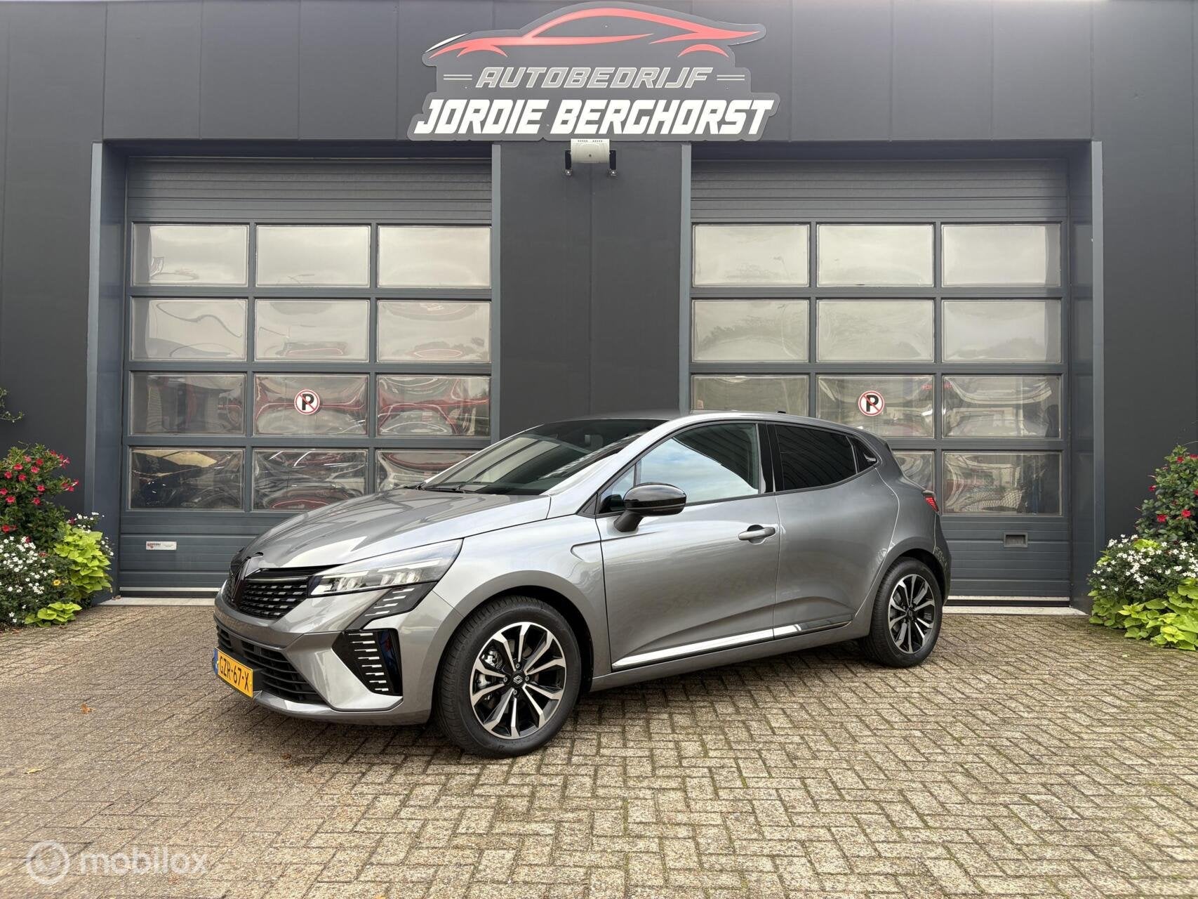Renault Clio 1.6 E-Tech Full Hybrid 145 techno, Gebruikt, Euro 6, Origineel Nederlands, 1248 kg