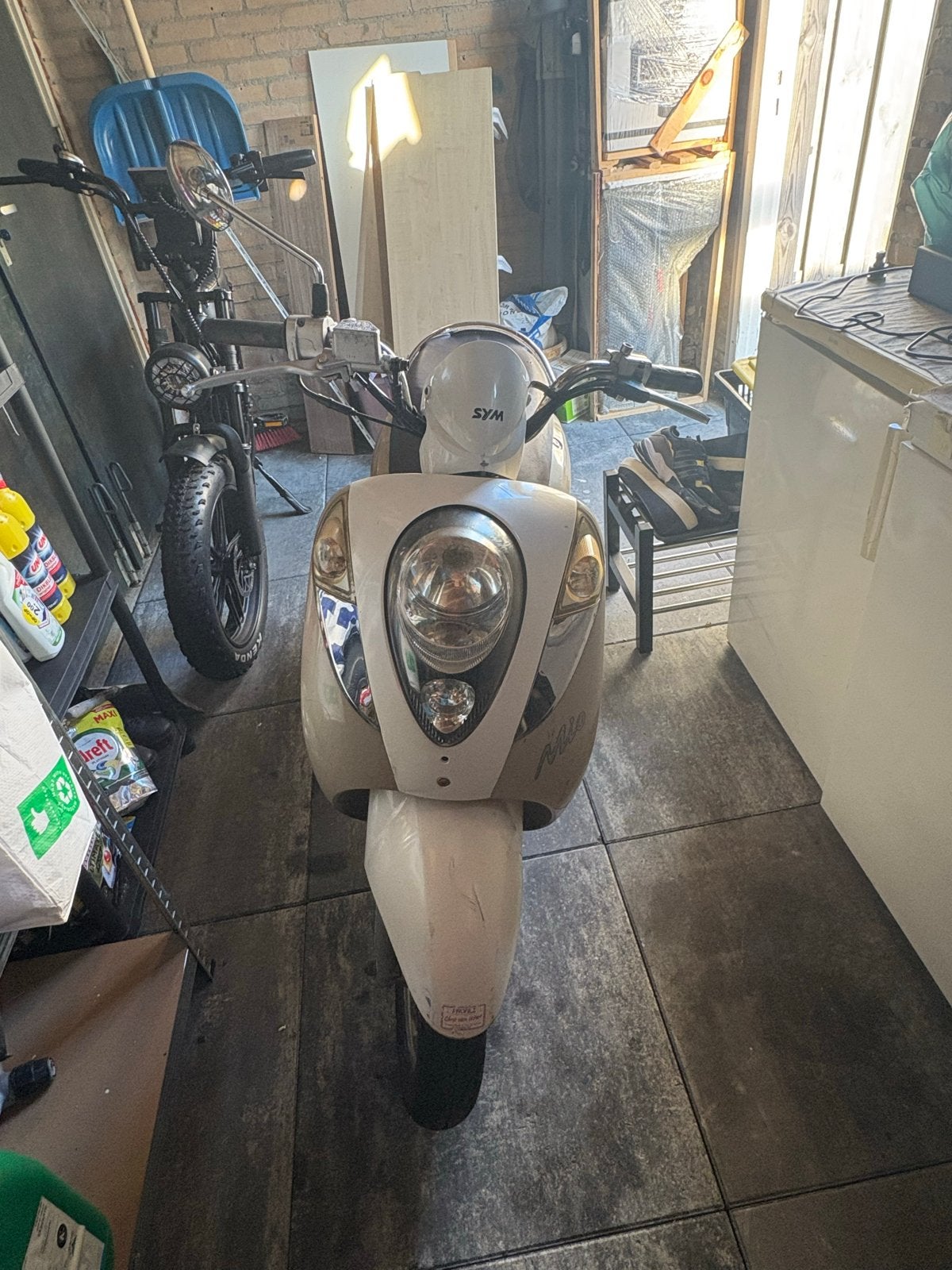 SYM Mio Scooter - Beige, Gebruikt, Gebruikt, Maximaal 45 km/u, Benzine, Ophalen