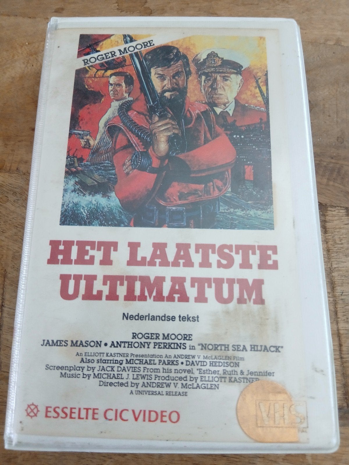 Het Laatste Ultimatum * ESSELTE CIC * EX VIDEOTHEEK RENTAL, Shooter, 1 speler, Ophalen of Verzenden, Zo goed als nieuw