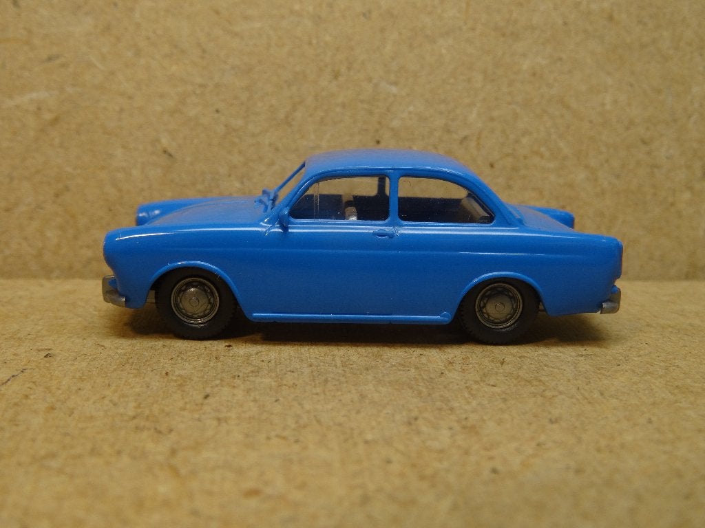ROCO 1/87, VOLKSWAGEN 1500 Blauw, Zie Foto`s, Hobby en Vrije tijd, Modelauto's | 1:87, Ophalen of Verzenden, Zo goed als nieuw