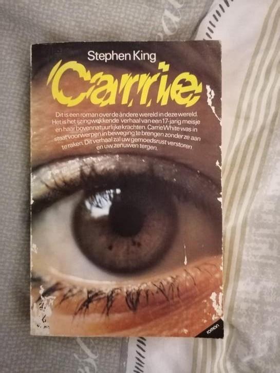 Carrie - Stephen King (Nederlandse editie), Ophalen of Verzenden, Gelezen, Stephen King