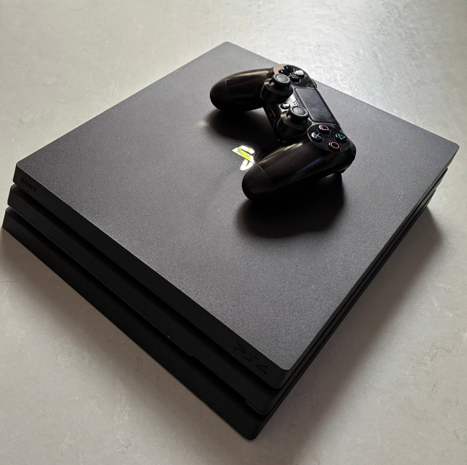 PS4 + Controller + 5 Games