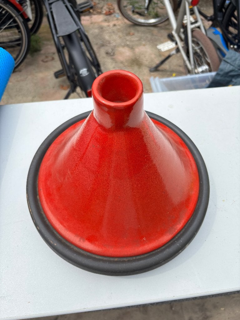 Le Creuset Tajine, Ophalen of Verzenden, Zo goed als nieuw, Gietijzer