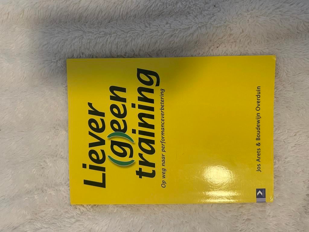 Boudewijn Overduin - Liever (g)een training, Boeken, Sociale wetenschap, Zo goed als nieuw, Boudewijn Overduin; Jos Arets, Ophalen of Verzenden