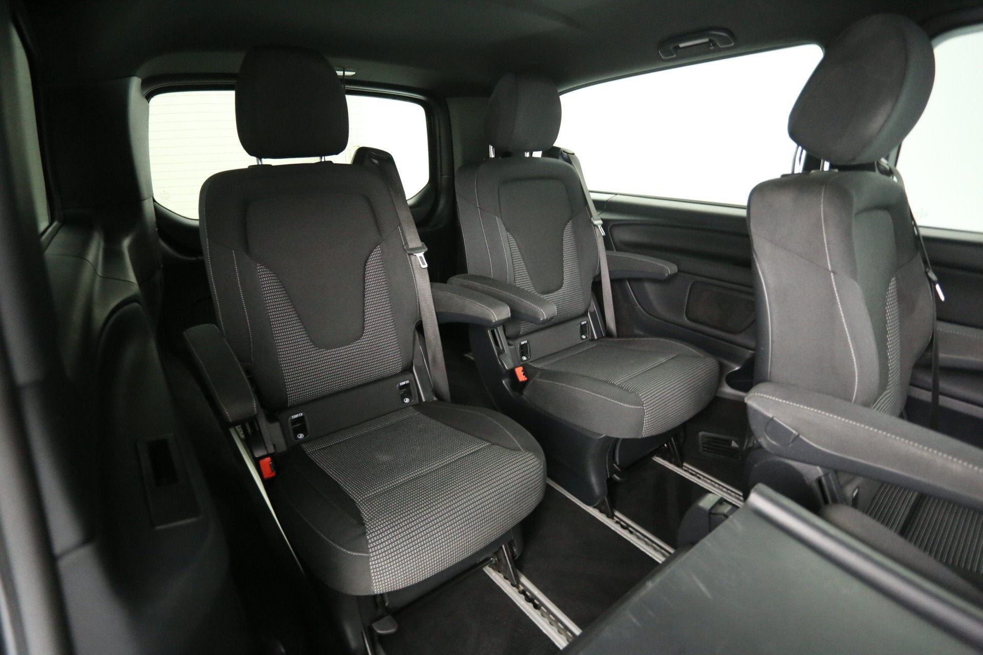 Mercedes-Benz Eqv